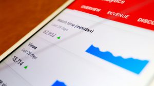 สร้างรายได้จากยูทูป